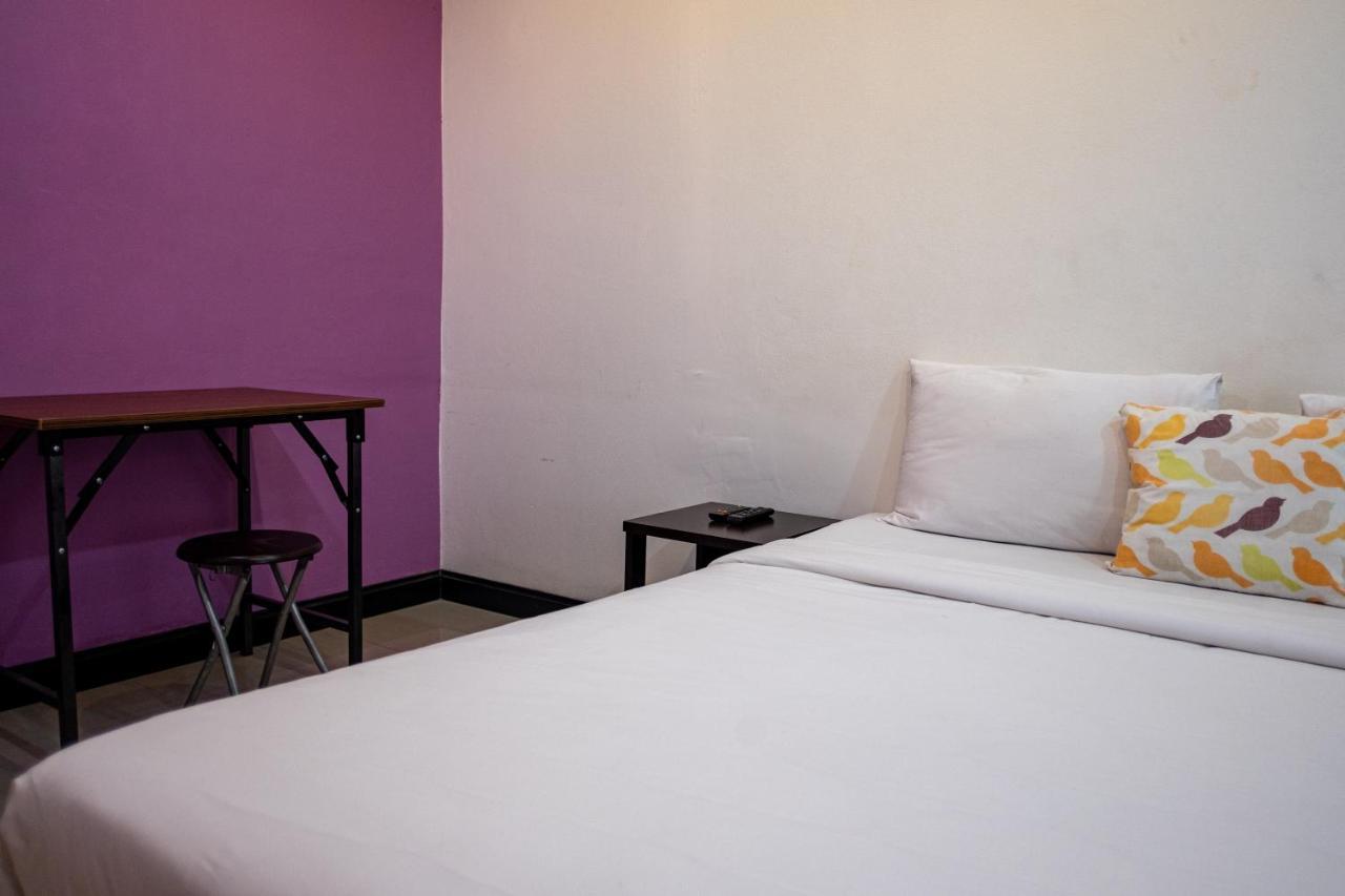 ดิ ออโต เพลซ Hotel Phuket ภายนอก รูปภาพ