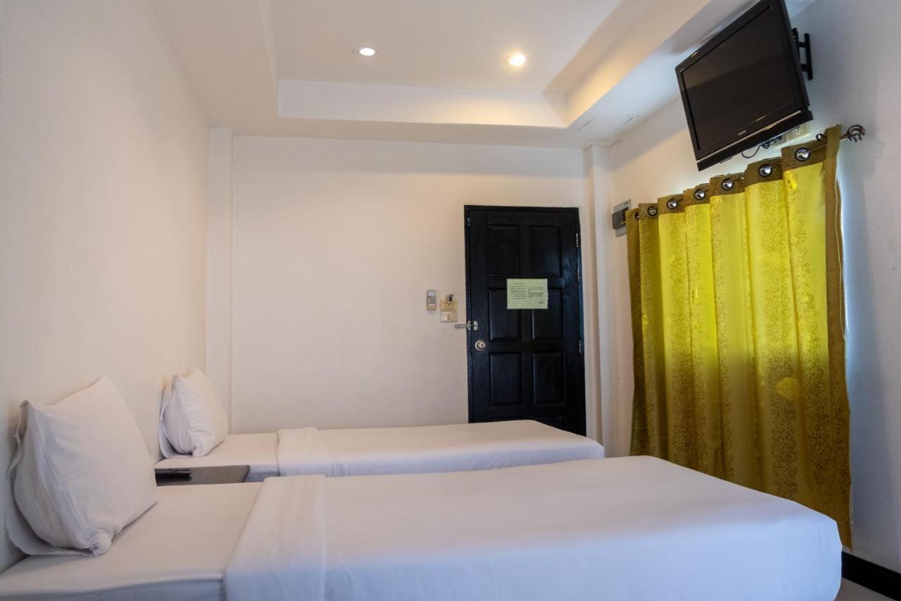ดิ ออโต เพลซ Hotel Phuket ภายนอก รูปภาพ