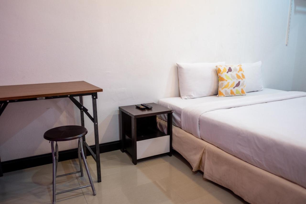 ดิ ออโต เพลซ Hotel Phuket ภายนอก รูปภาพ