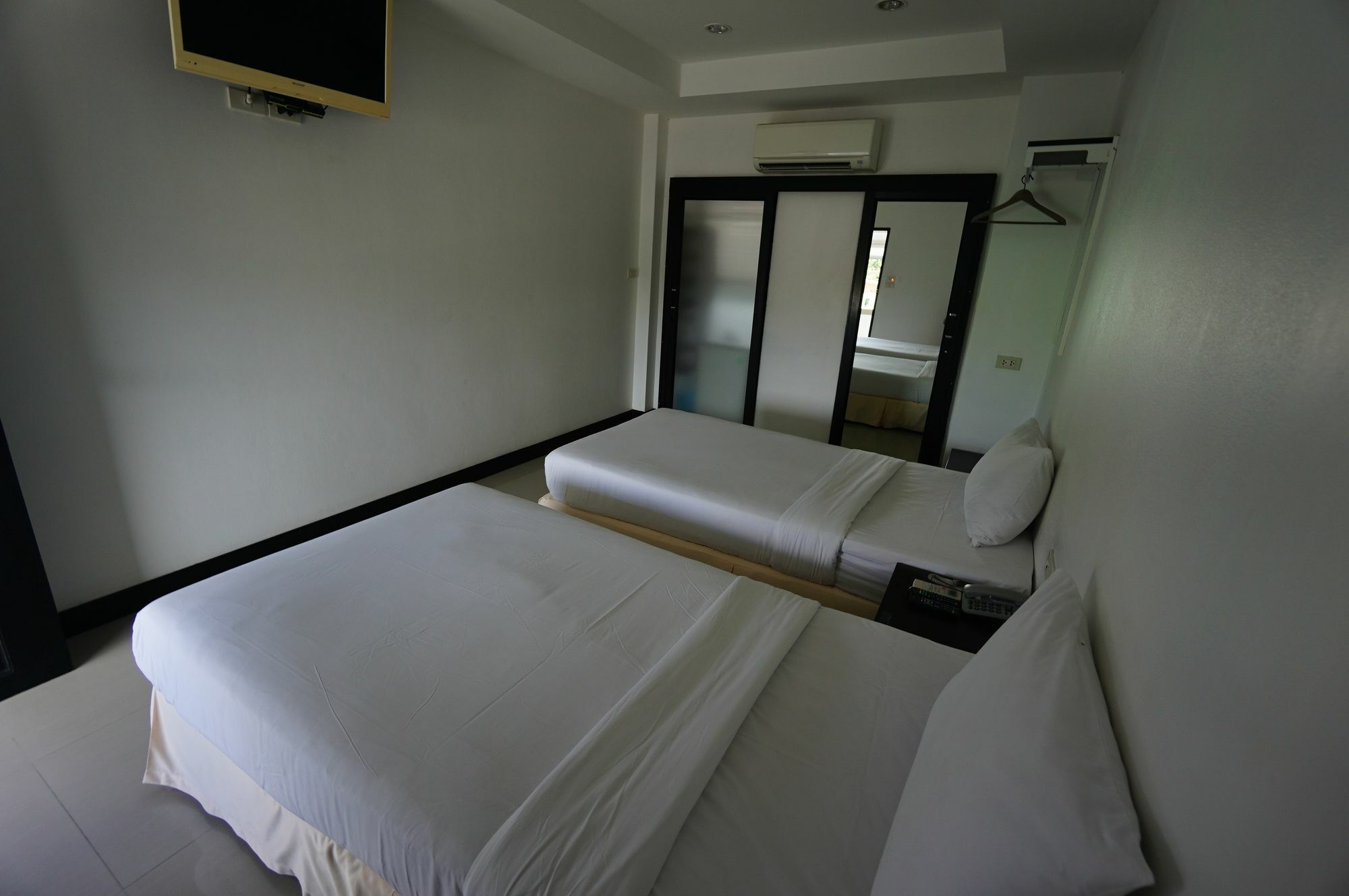 ดิ ออโต เพลซ Hotel Phuket ภายนอก รูปภาพ