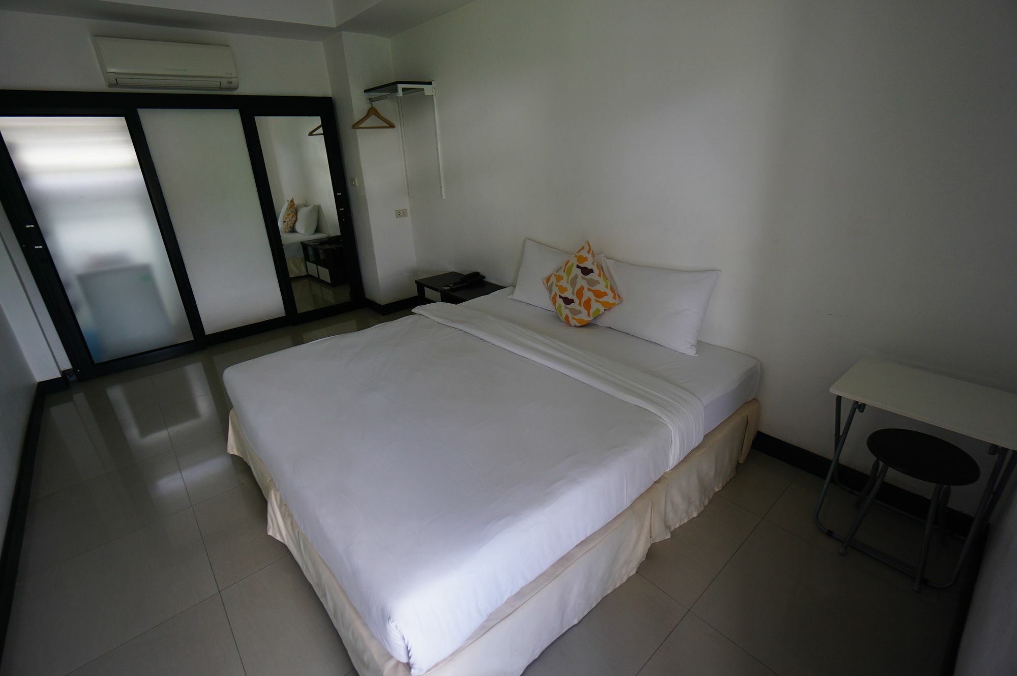 ดิ ออโต เพลซ Hotel Phuket ภายนอก รูปภาพ