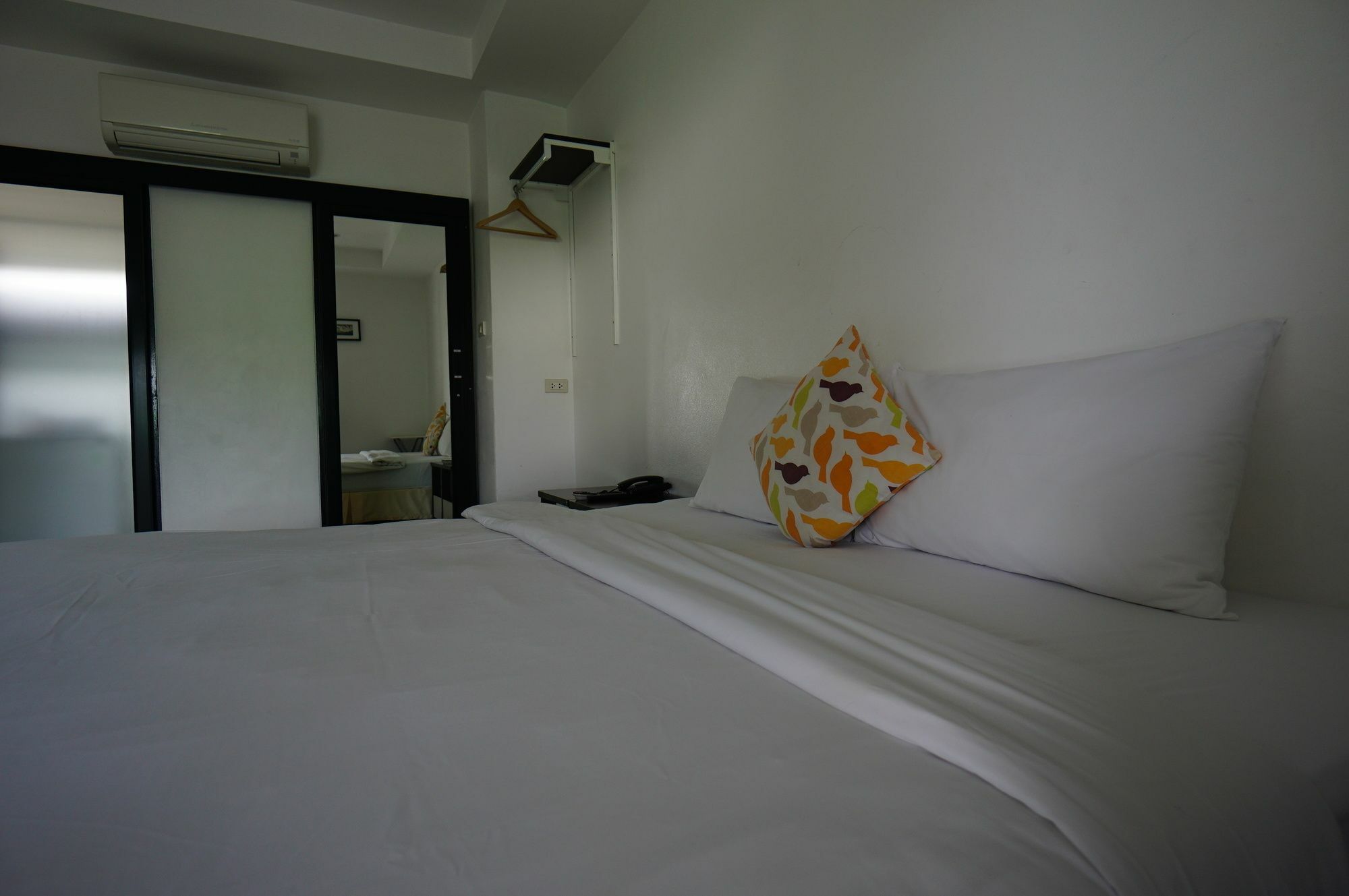 ดิ ออโต เพลซ Hotel Phuket ภายนอก รูปภาพ